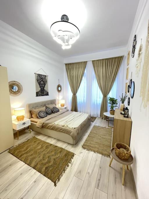 Apartament In Centrul Istoric Oradea Eksteriør billede